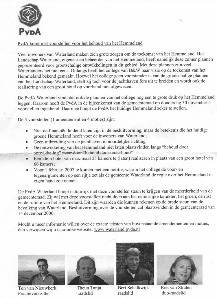 Flyer van de PvdA verspreid op de markt in Monnickendam.